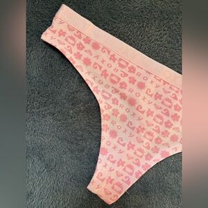 Teen/ Jr.’s Pink with Print Roxy Thongs 🎀